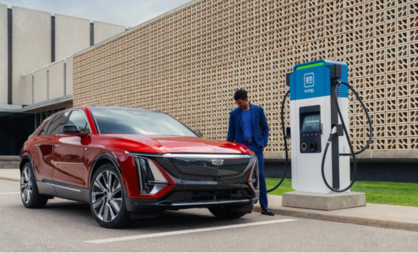 喊话中企赴美建厂，又挥关税大棒！特朗普要把美国汽车业带向何方？